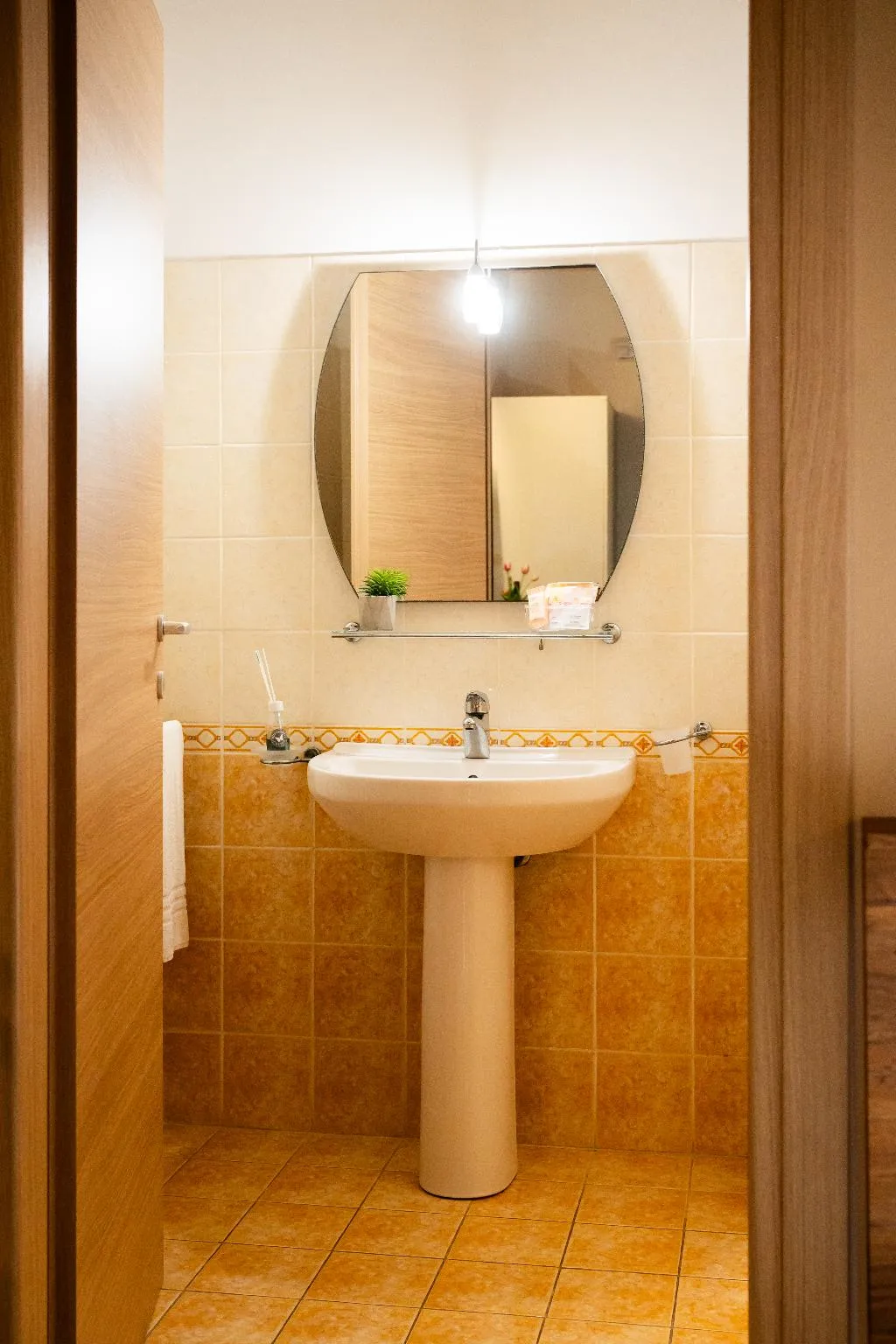 Double or Twin ECONOMY Room, Residence Porta Delle Botteghelle, Palermo