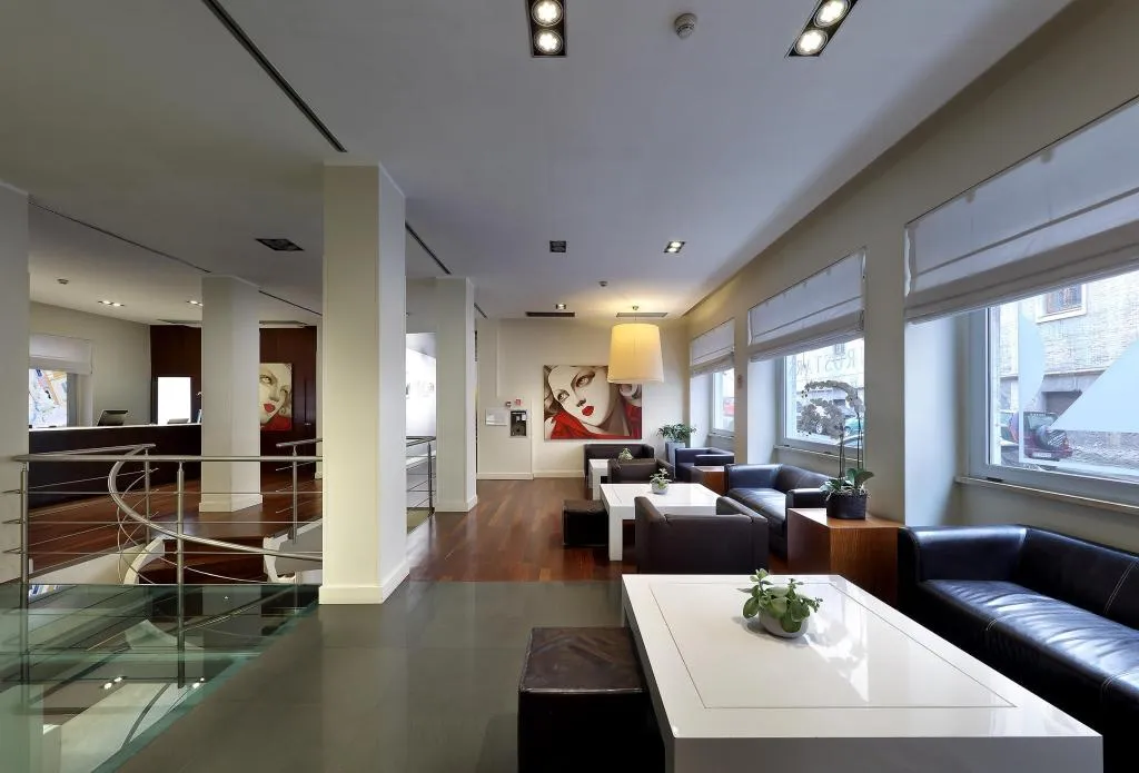 Lobby, Mercure Roma Centro St. John, Naples