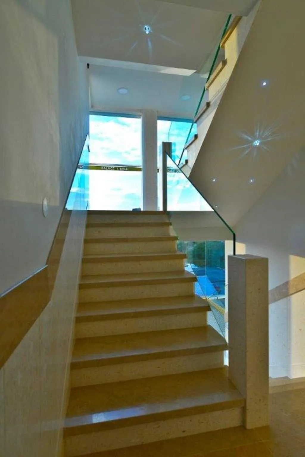 Lobby, Palace Lidija, Split