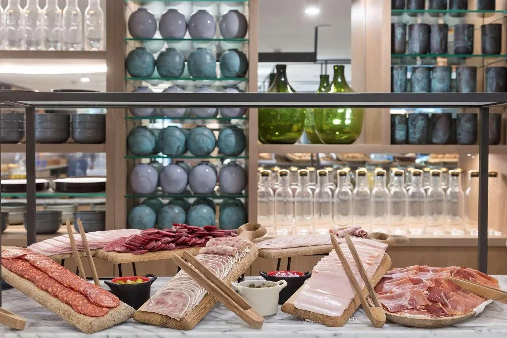 Restaurant, Melia Palma Marina, Majorca