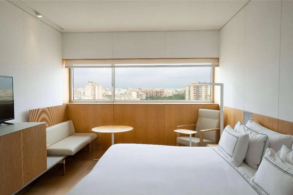 DOUBLE DELUXE Room, Melia Palma Bay, Majorca