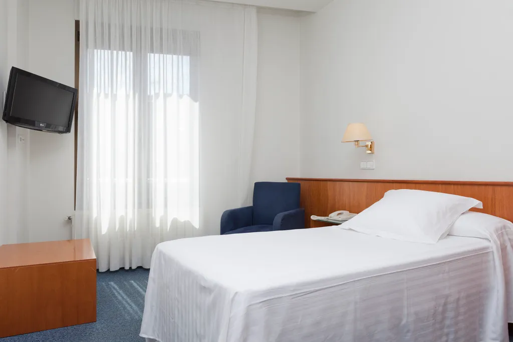 SINGLE STANDARD Room, Peninsular, Costa Brava