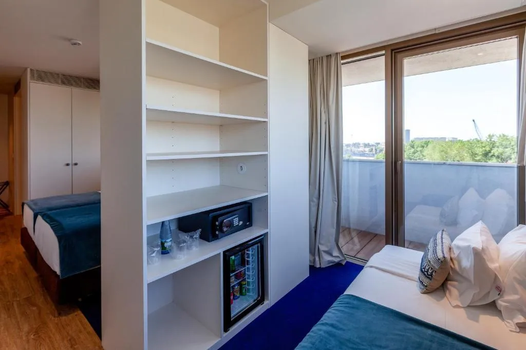 TRIPLE CLASSIC Room, Sea Porto Hotel, Porto
