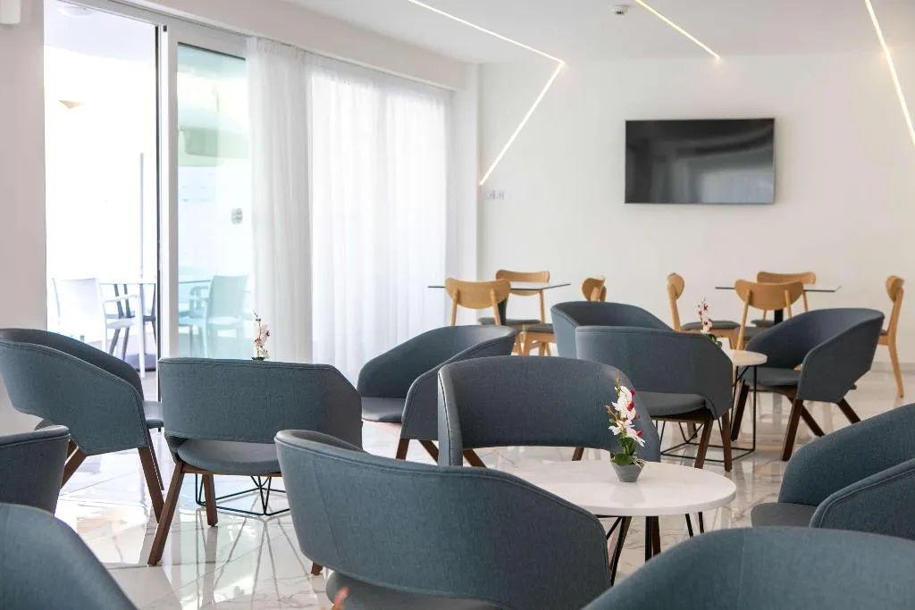 Restaurant, Best Western Plus Larco Hotel, Cyprus