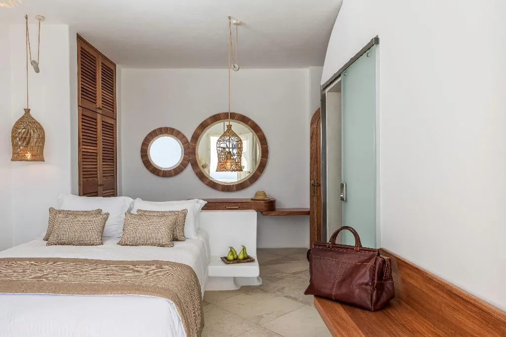 VILLA WITH JACUZZI Room, White Santorini, Santorini