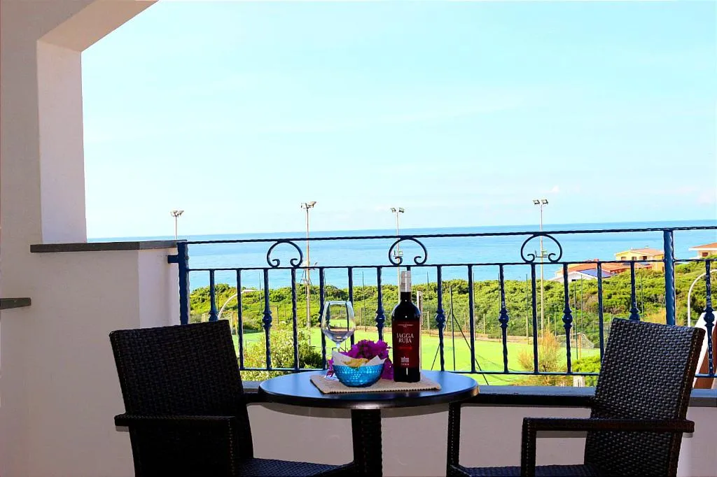 Double or Twin SEA VIEW WITH TERRACE Room, Rosa dei Venti, Cagliari