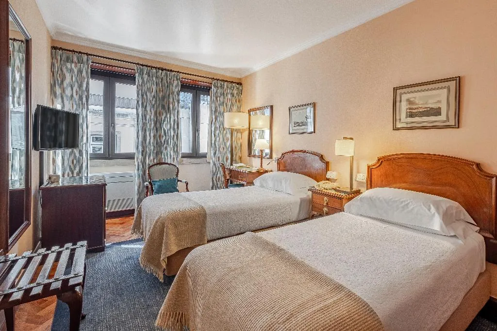Double or Twin STANDARD Room, Lisboa Plaza, Lisbon