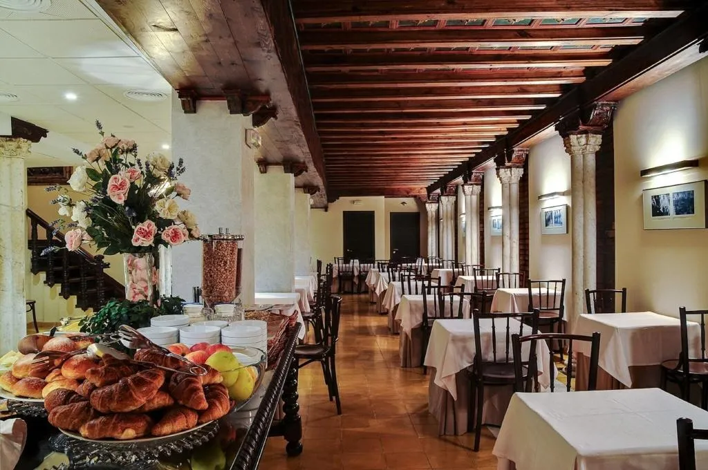 Restaurant, Murillo, Seville