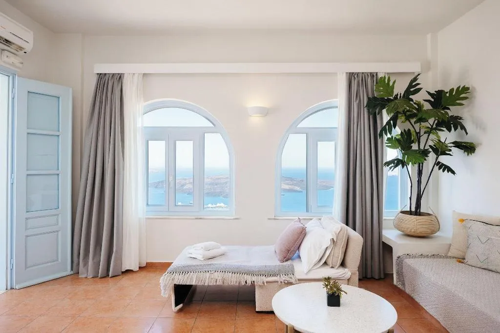 Room, Kastro Suites, Santorini