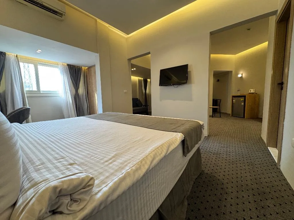 SUITE BUSINESS Room, Atlas International Hotels, Cairo