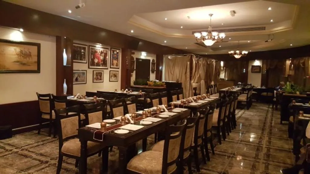 Restaurant, Regent Beach Resort Jumeirah, Dubai