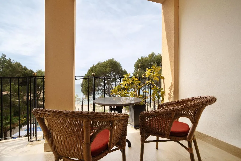 Double or Twin DELUXE SEA FRONT Room, Secrets Mallorca Villamil Resort & Spa Only Adults, Majorca