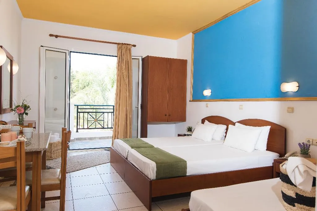STUDIO CAPACITY 3 Room, Yiannis Manos, Crete