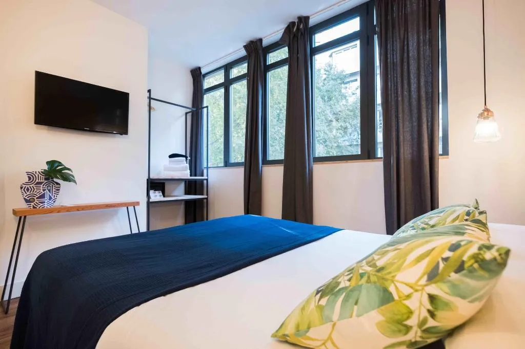 Room, Magatzem 128, Barcelona