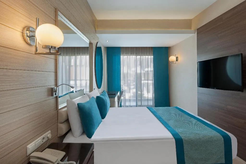 QUADRUPLE CLASSIC ONE BEDROOM Room, Kaya Side Hotel, Antalya