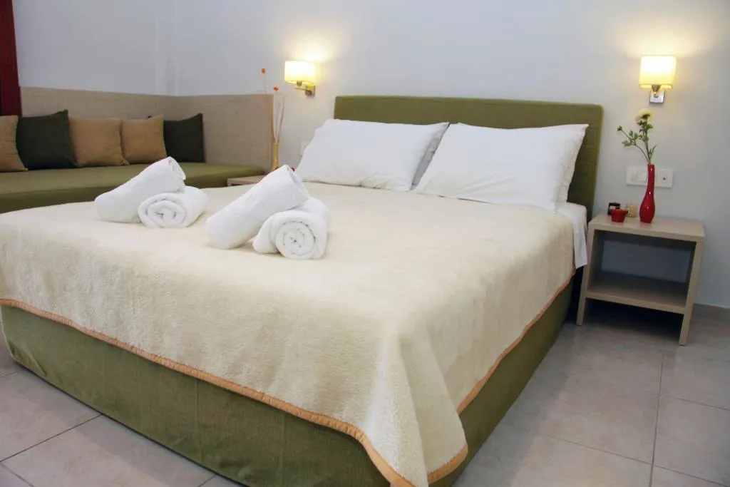 TRIPLE SEA VIEW Room, Golden Beach, Athens