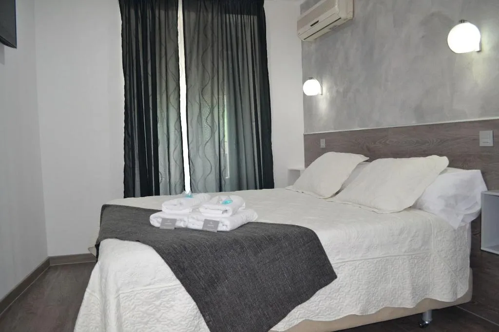 Room, Hostal Meyra, Madrid