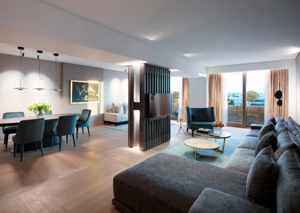 SUITE Presidential Room, NJV Athens Plaza, Athens