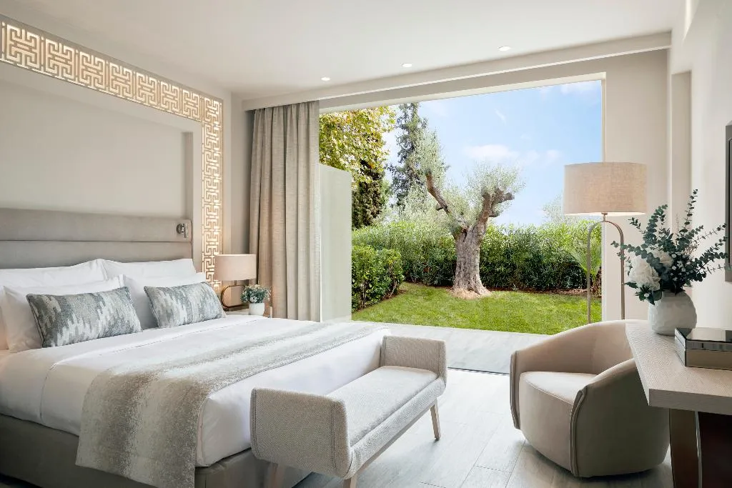 SUITE GARDEN VIEW ONE BEDROOM Room, Porto Sani, Halkidiki