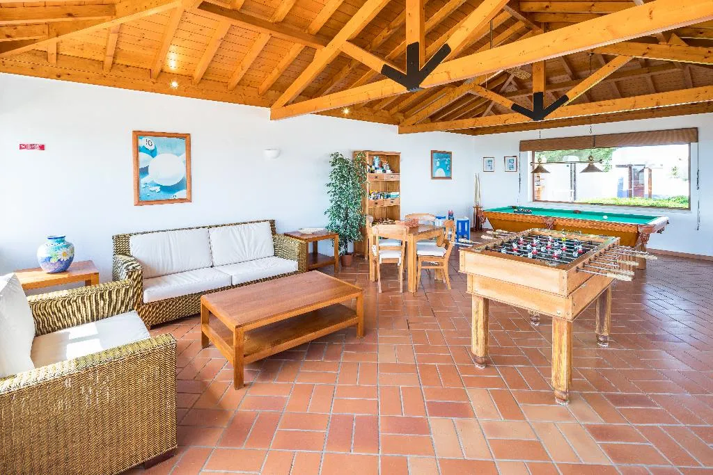 VILLA THREE BEDROOMS Room, Shantivillas, Algarve
