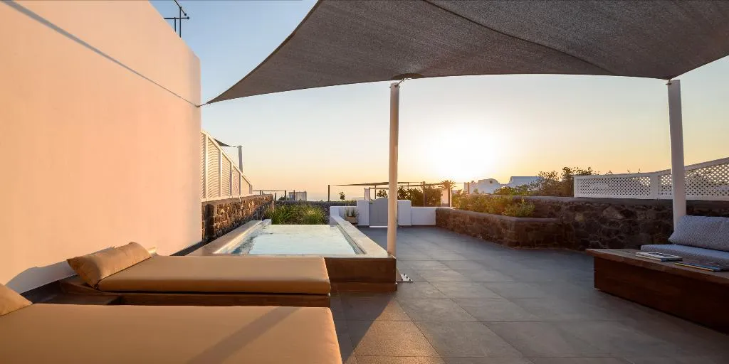 VILLA TWO BEDROOMS WITH PRIVATE POOL Room, Soil Of Sun Luxury Villas, Santorini