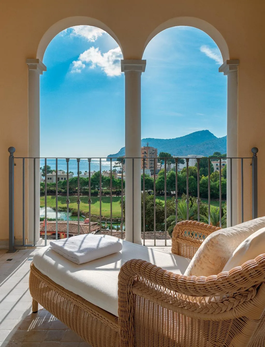 DOUBLE EXECUTIVE SEA VIEW Room, Steigenberger Hotel & Resort Camp de Mar, Majorca