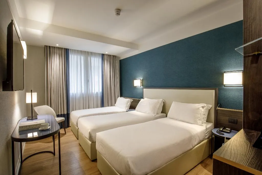 TRIPLE SUPERIOR Room, St. Martin, Rome