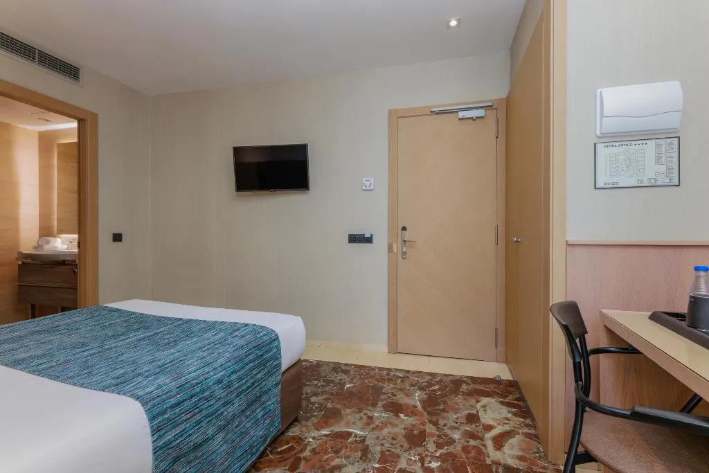 DOUBLE STANDARD Room, Hotel Gotico, Barcelona