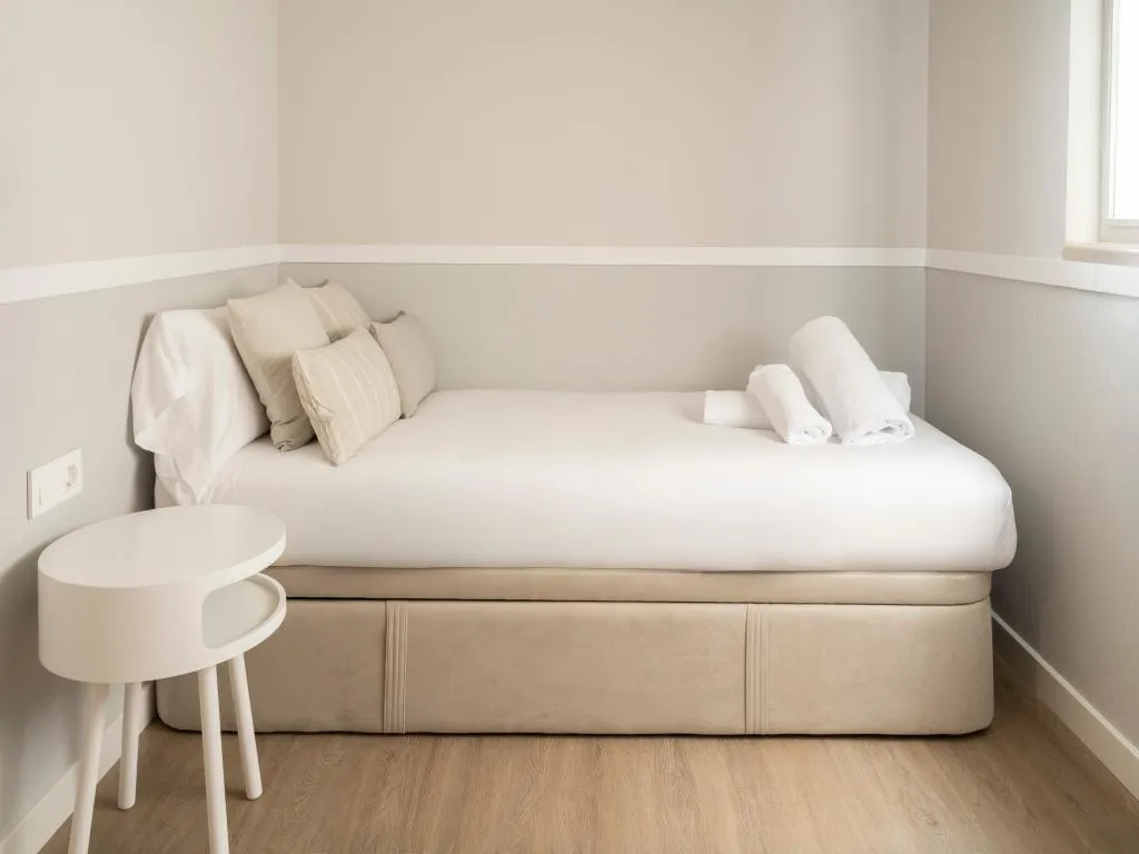 APARTMENT DELUXE WITH BALCONY Room, Meral Units, Costa Del Sol