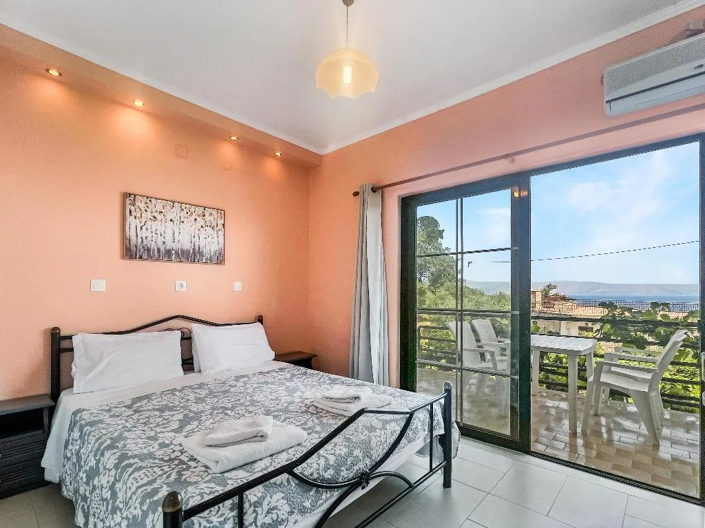 APARTMENT CAPACITY 3 Room, Andromaches Holiday apartments, Corfu