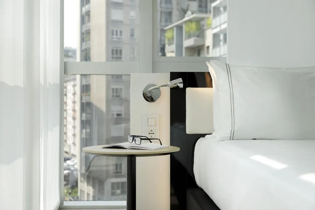 Room, Innside Milano Torre Galfa, Milan