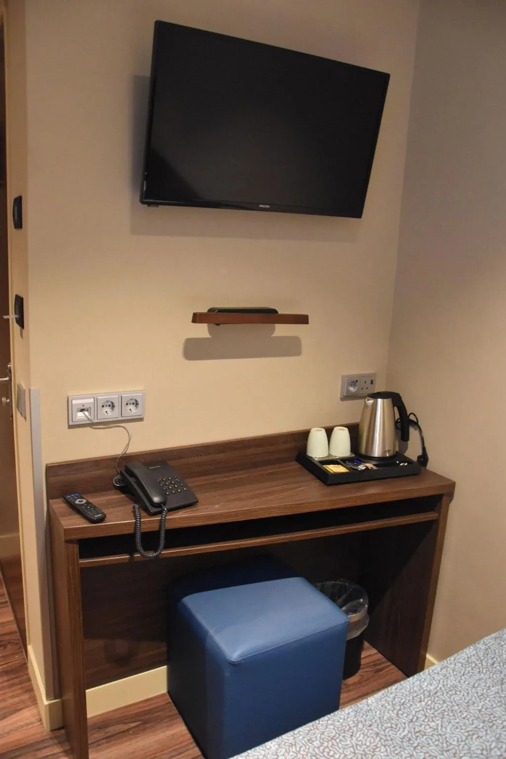 SINGLE WITH DOUBLE BED Room, Armada Hotel Amsterdam, Amsterdam