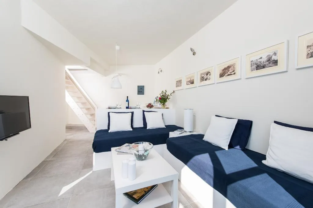 SUITE HONEYMOON Room, Fava Eco Suites, Santorini