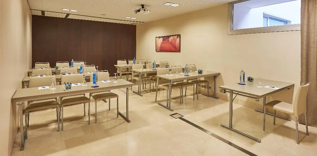 Conferences, NH Sants Barcelona, Barcelona
