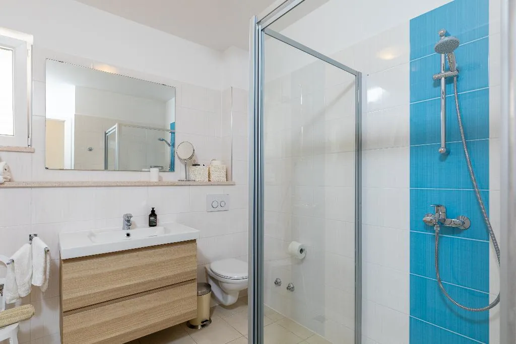 APARTMENT WITH BALCONY Room, Apartments Silvija, Dubrovnik