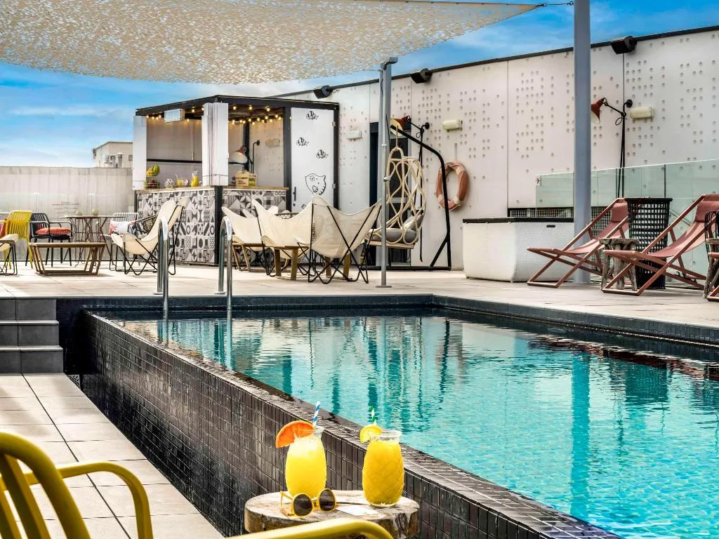 Pool, ibis Styles Barcelona City Bogatell, Barcelona