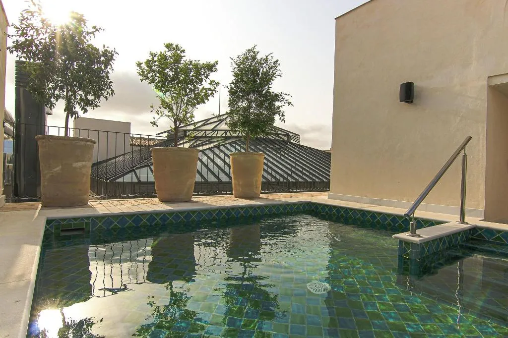 Sports and Entertainment, Cristine Bedfor Guest Houses Sevilla, Seville