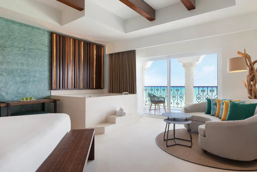 JUNIOR SUITE OCEAN VIEW KING BED Room, Hyatt Vivid Playa Del Carmen - Adults Only, Playa Del Carmen