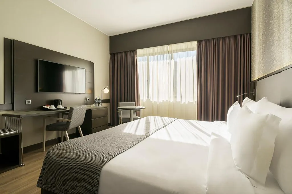 DOUBLE SUPERIOR Room, HF Fenix Lisboa, Lisbon