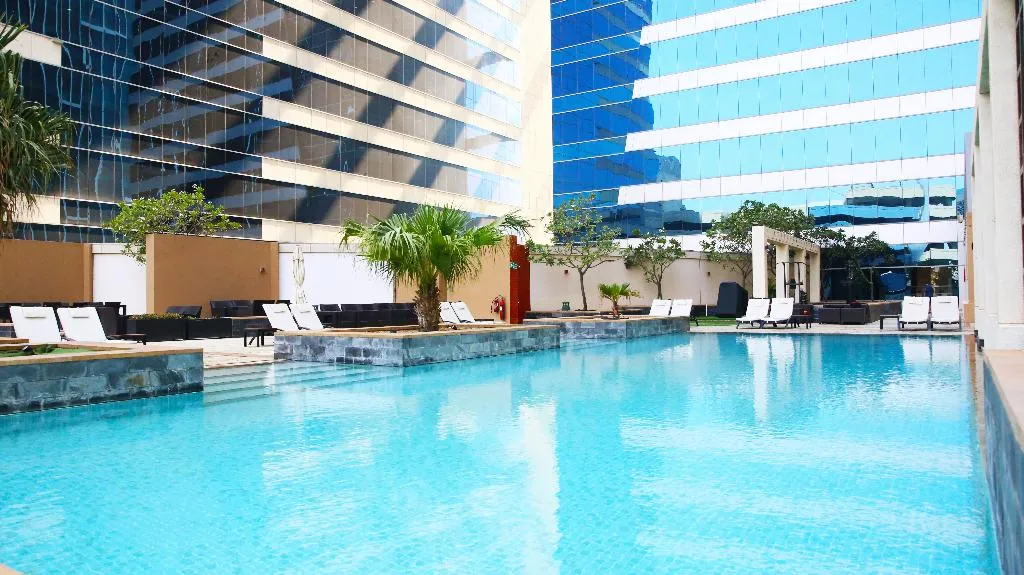 Pool, The H Dubai, Dubai