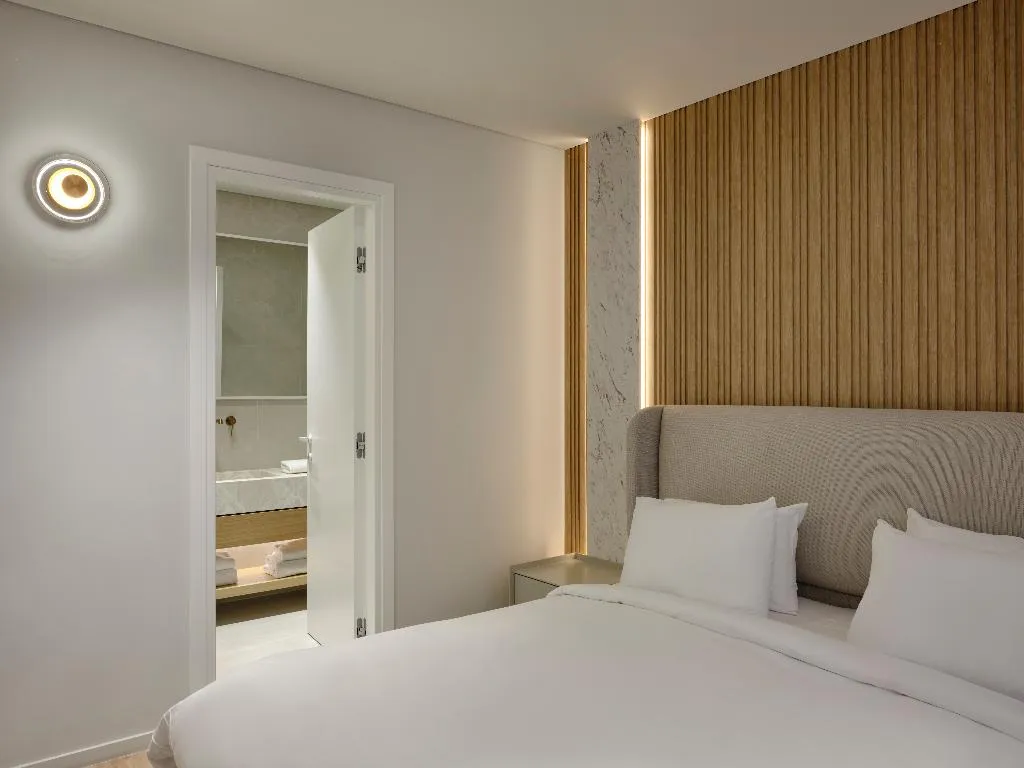 JUNIOR SUITE KING SIZE BED Room, Nur Aparthotel Athens, Athens
