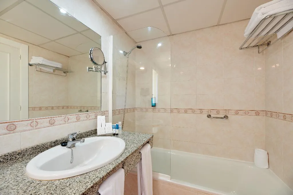 Double or Twin STANDARD Room, AluaSun Marbella Park, Costa Del Sol