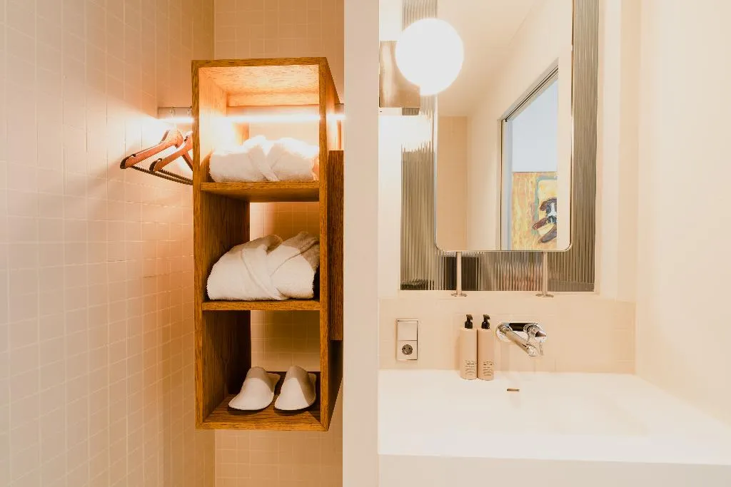 DOUBLE STANDARD Room, Hotel Pontsteiger, Amsterdam