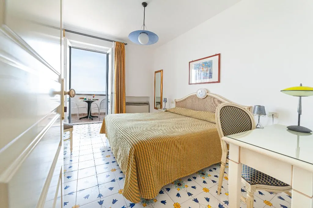 QUADRUPLE STANDARD Room, Terme Gran Paradiso Hotel, Naples