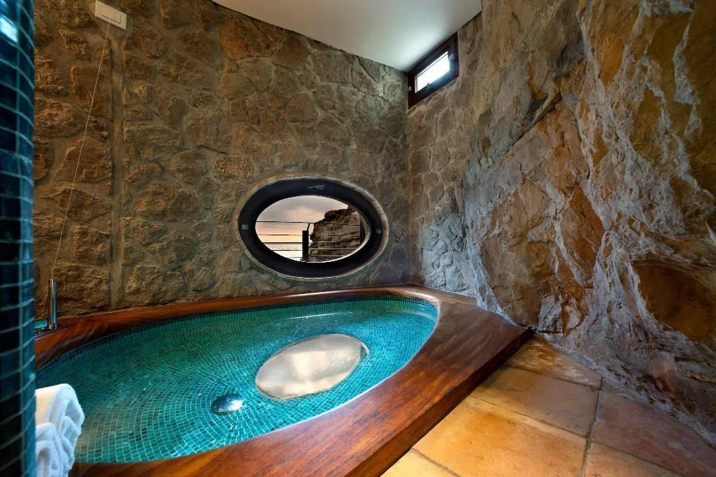 Room, Capo La Gala Hotel & Wellness, Naples