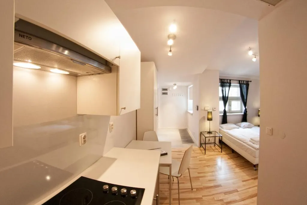 STUDIO CAPACITY 2 Room, Yourplace Biskupia Apartments, Krakow