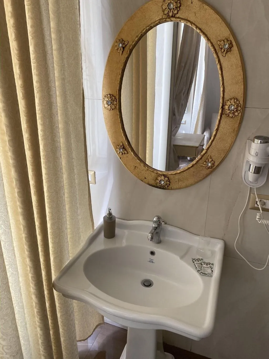 Room, Guesthouse Maria Francesca, Naples