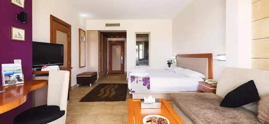 DOUBLE SUPERIOR POOL VIEW Room, Barcelo Tiran Sharm Resort, Red Sea Riviera