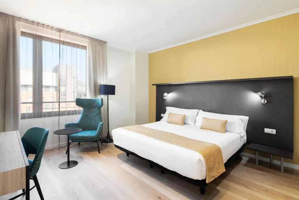 JUNIOR SUITE STANDARD Room, Hotel Alimara Barcelona, Barcelona
