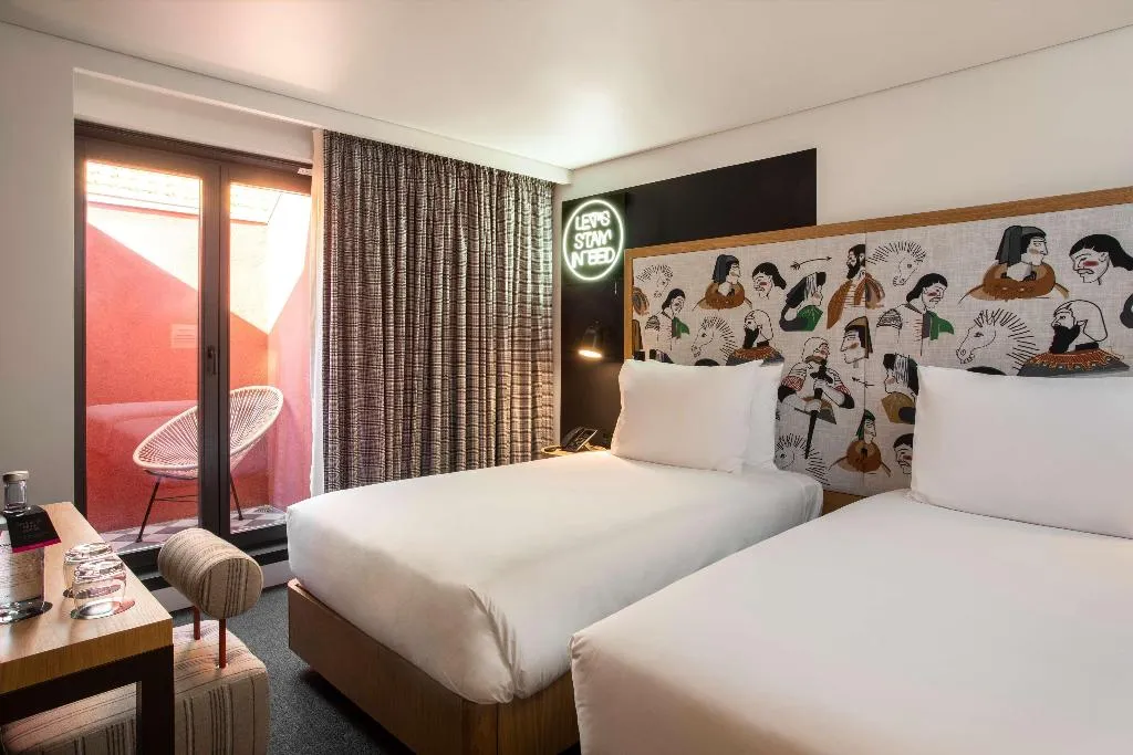 TWIN SUPERIOR Room, Se Catedral Hotel Porto, Tapestry Collection by Hi, Porto